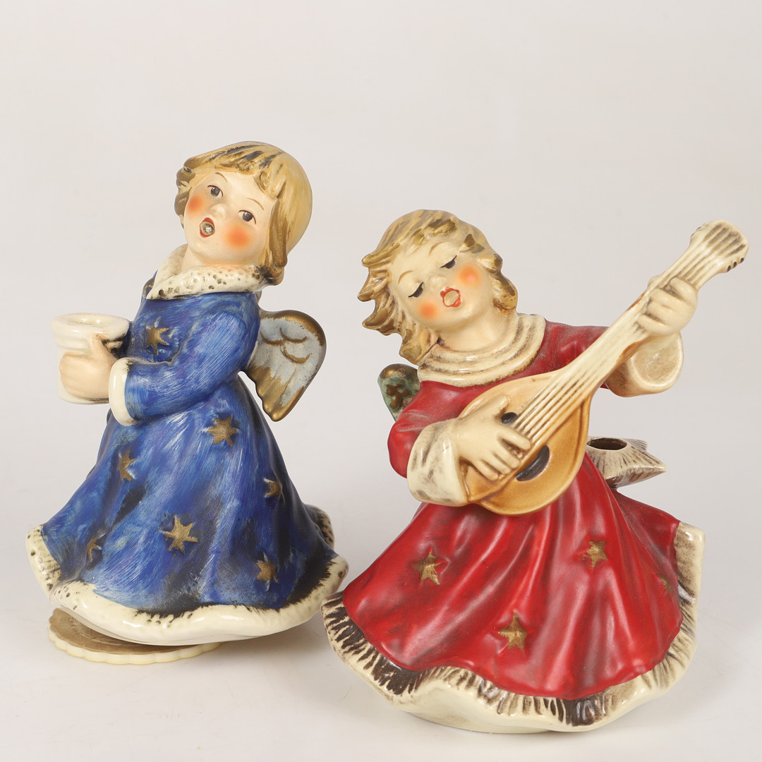 FIGURINER MED SPELDOSA, 2 stycken, porslin, Goebel, Tyskland.