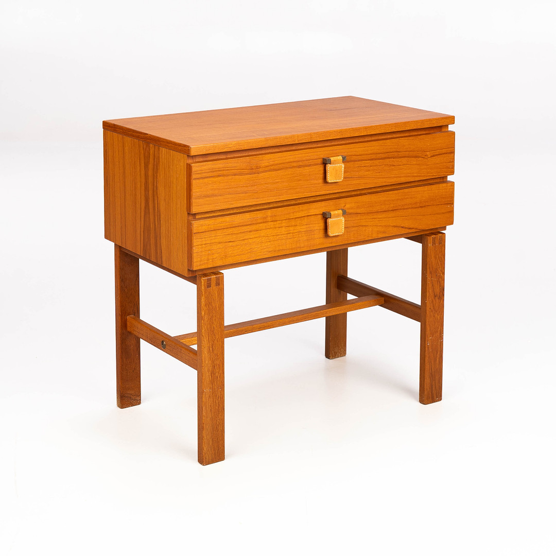 SIGURD GÖRANSSON. HALLMÖBEL, "Charmant" teak, Nybrofabriken, Fröseke, 1900 talets mitt.