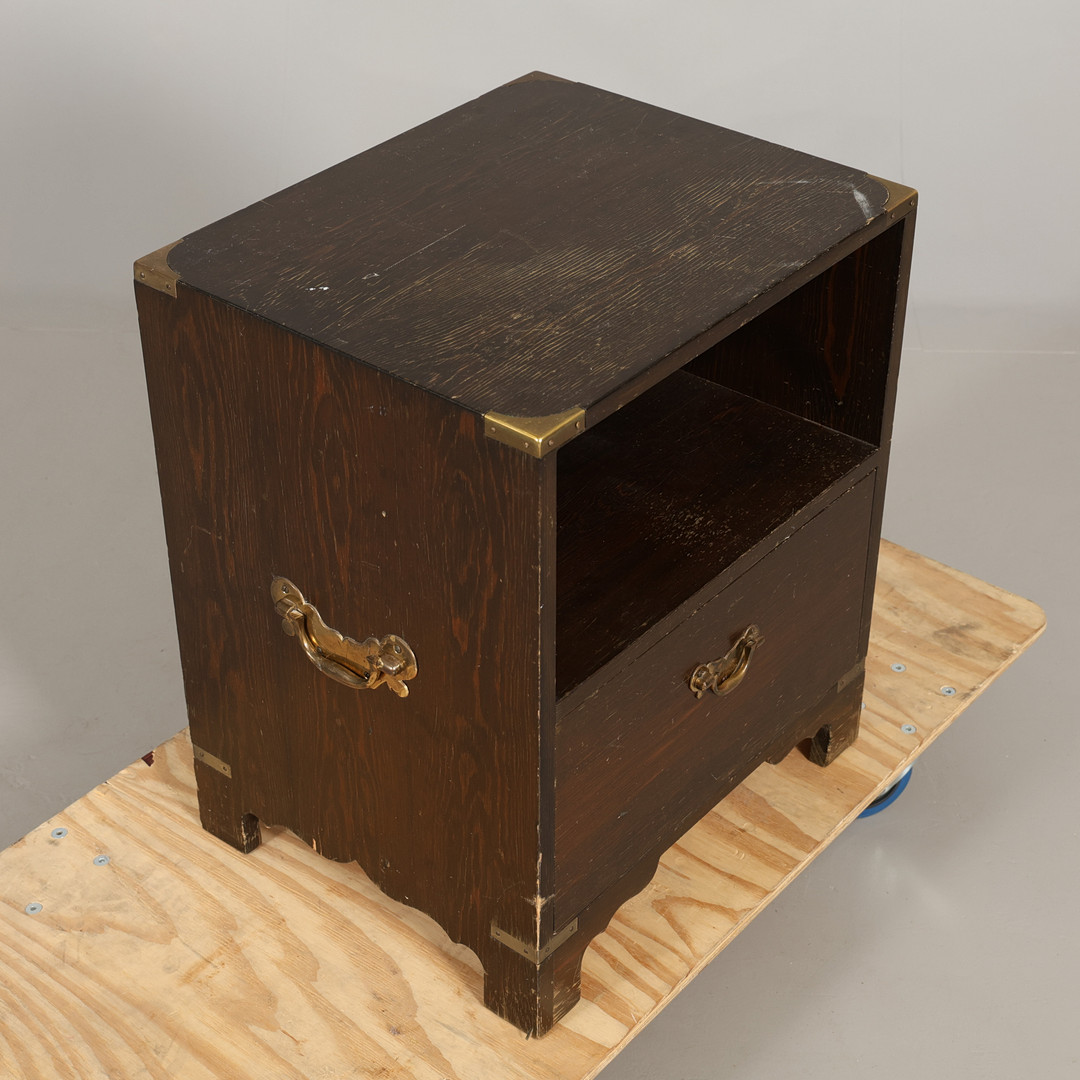 SÄNGBORD, engelsk stil, modell NK 020, Nordiska Kompaniet, 1960/1970-tal.