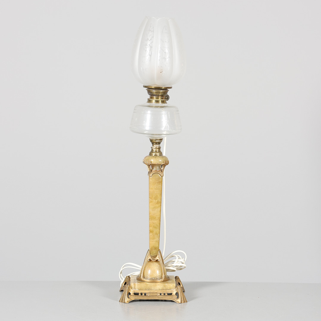BORDSFOTOGENLAMPA, Elektrifierad, 1900-talets första del, jugend.
