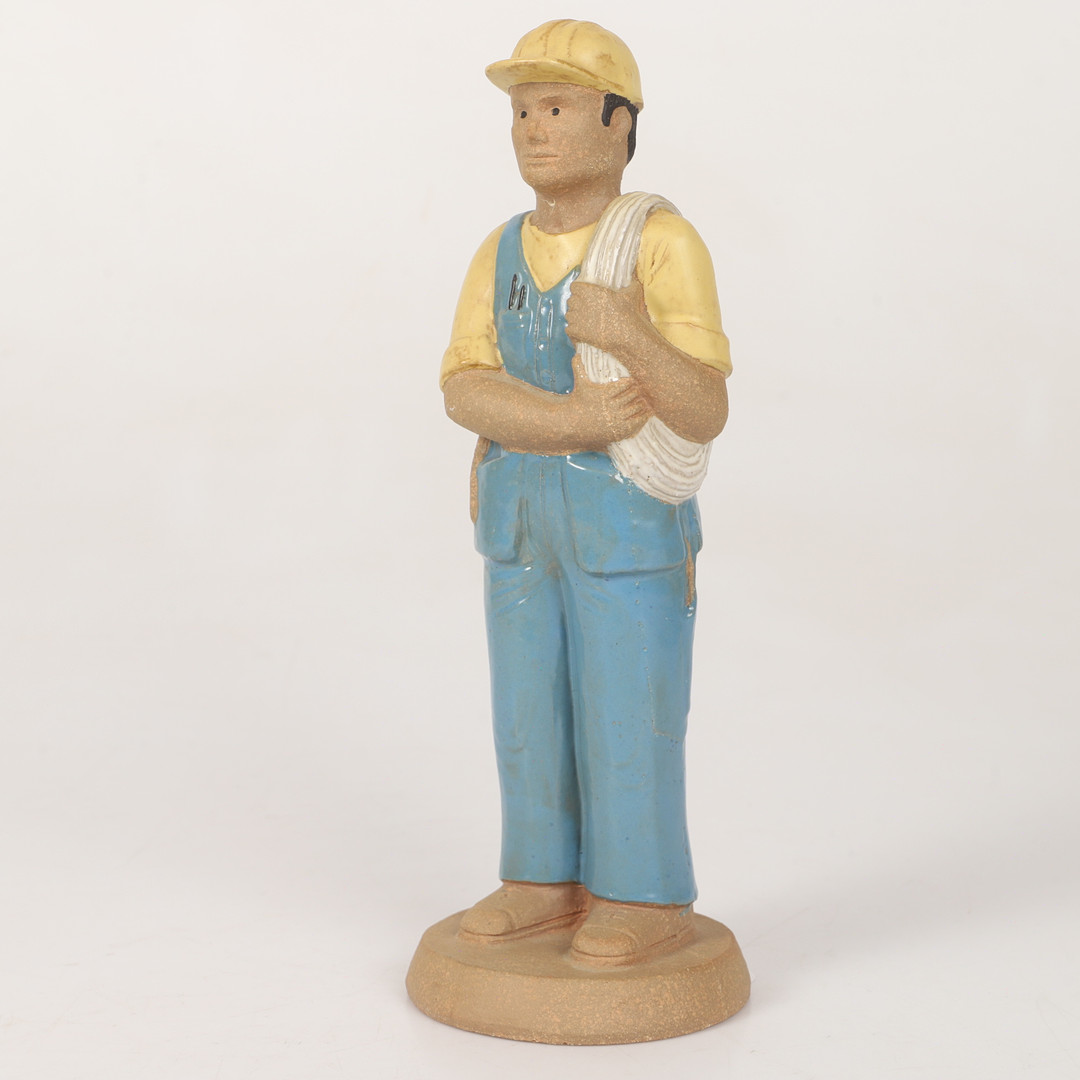 SVEN WEJSFELT. Figurin, delvis glaserat stengods, Gustavsberg, osignerad.