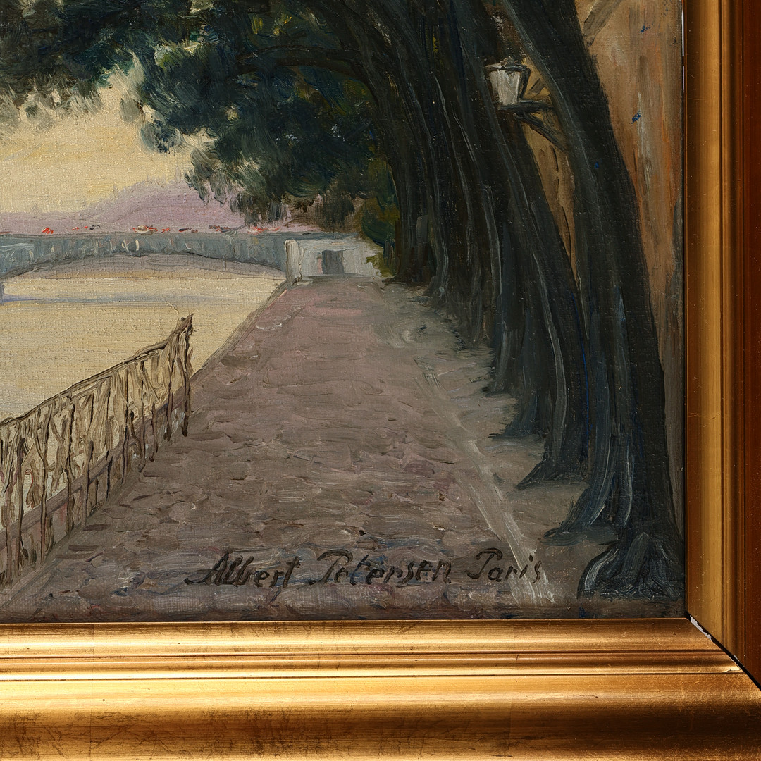 ALBERT PETERSEN (1875-1957). Motiv fra Seinen i Paris, olie på lærred, signeret, 1920'erne.