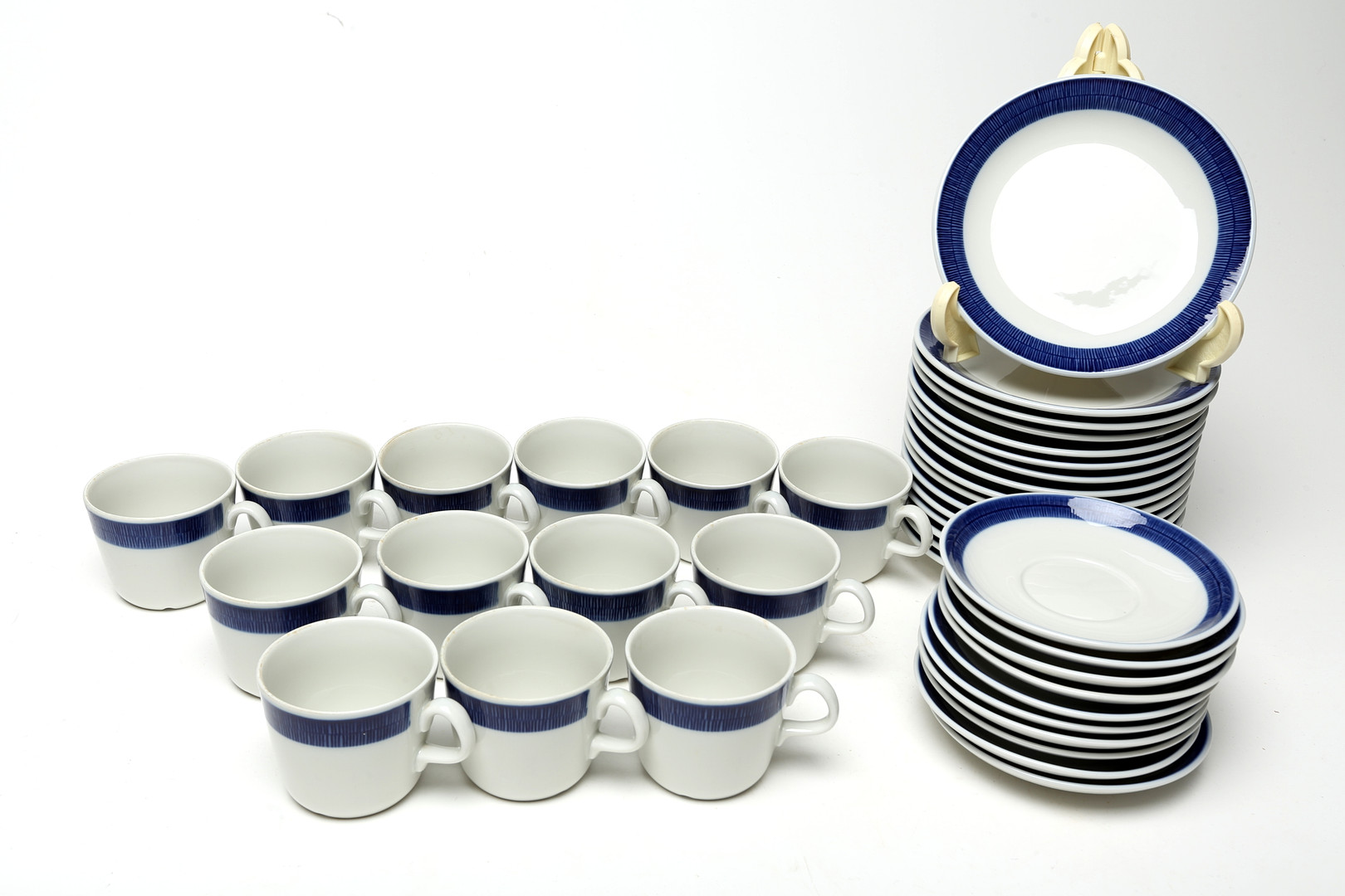 HERTHA BENGTSSON. KAFFESERVIS, 28 delar, porslin, Rörstrand "Koka".