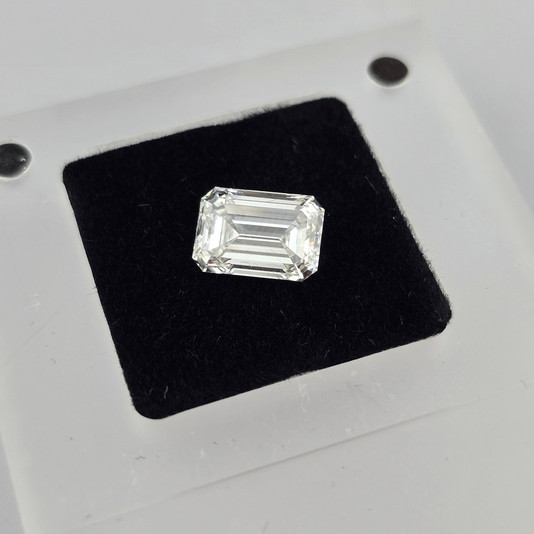 Emerald Diamant von 3,16 ct., Farbe: E, IGI Zertifikat.