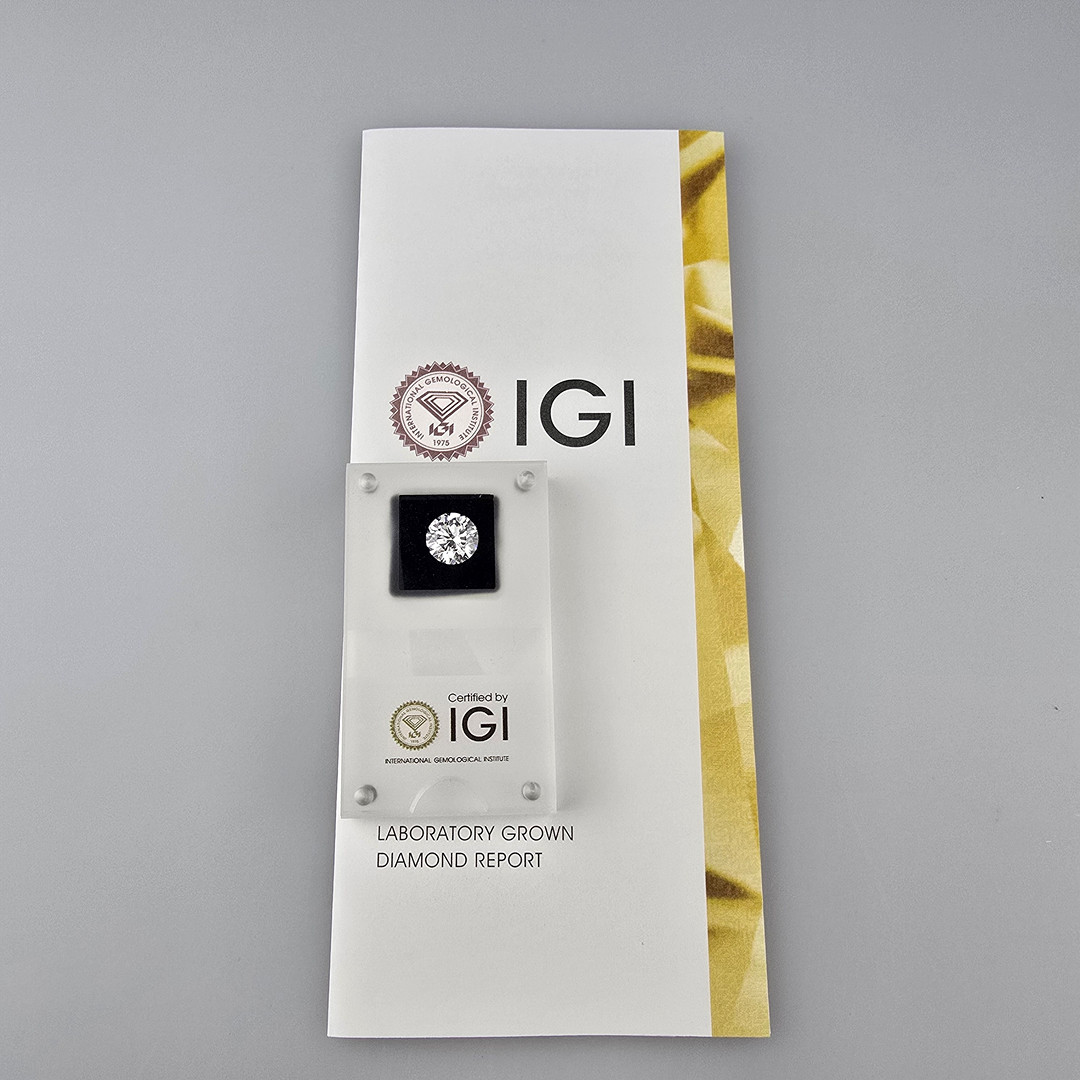 Diamant 6,03 ct. Runder Brillant, Farbe: E, IGI Zertifikat.