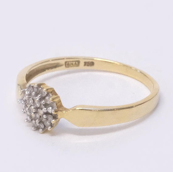 RING MED DIAMANTER, 18K GULD.
