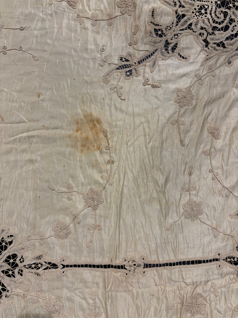 Modernist silk satin and lace tablecloth, early 20th Century.