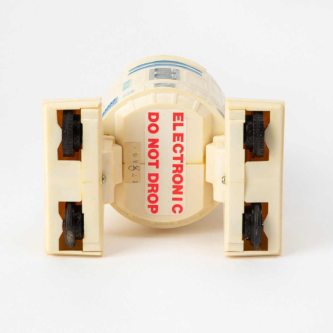KENNER. "R2-D2" från Star Wars, robot, fjärrstyrd, plast, 1970-tal.
