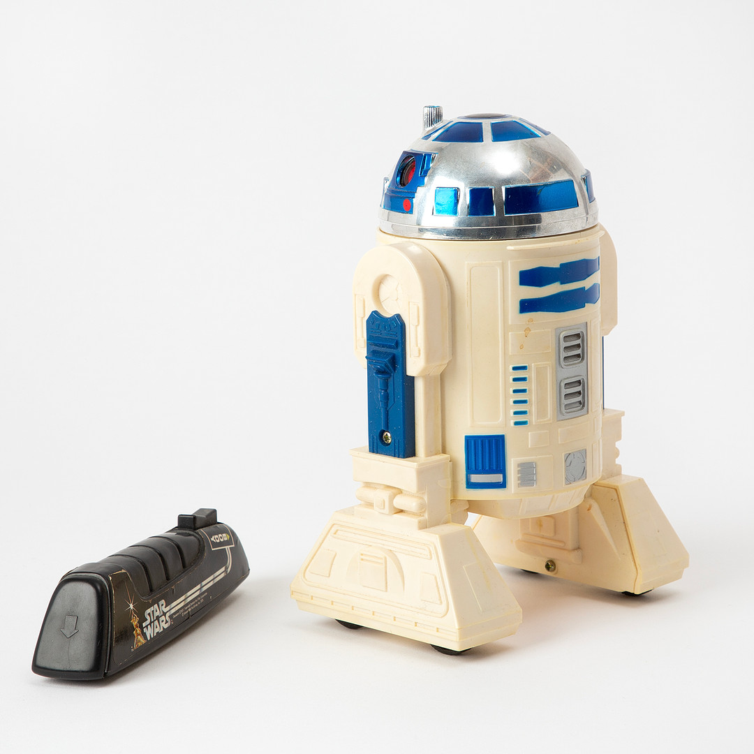 KENNER. "R2-D2" från Star Wars, robot, fjärrstyrd, plast, 1970-tal.
