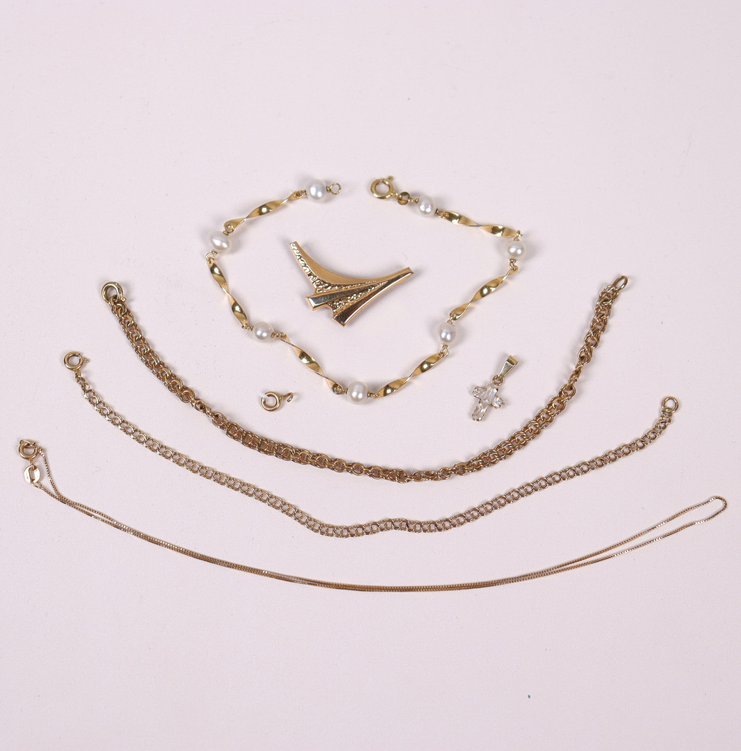 SMYCKEN, 18k guld, armband, halsband och hänge, totalt 12,52 gram.