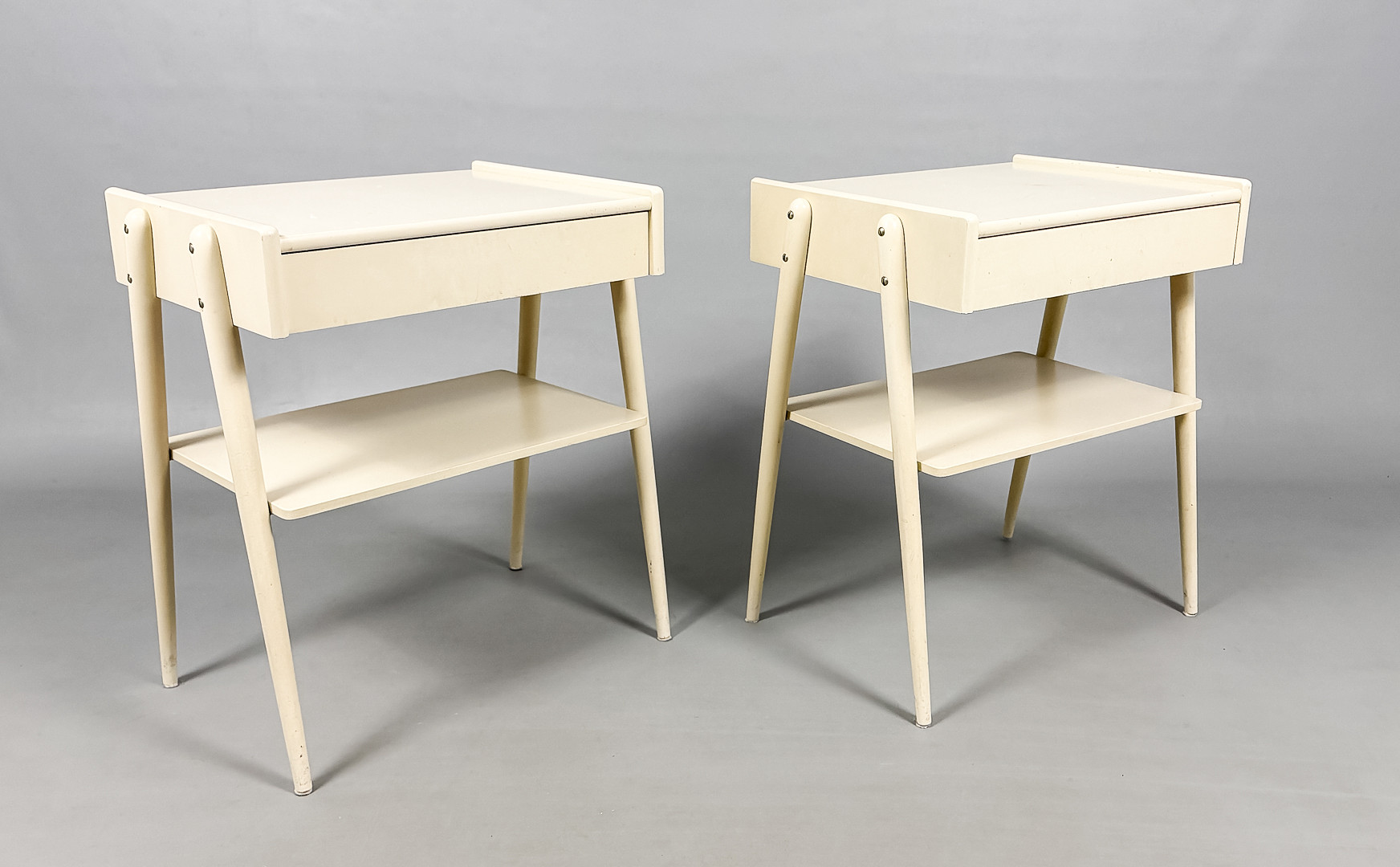 NATTDUKSBORD, ett par, AB Carlström & Co Möbelfabrik, 1960-tal.