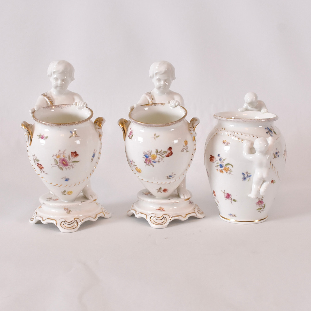 VASER, 3-stycken, porslin, Rörstrand, 1900-talets första hälft.