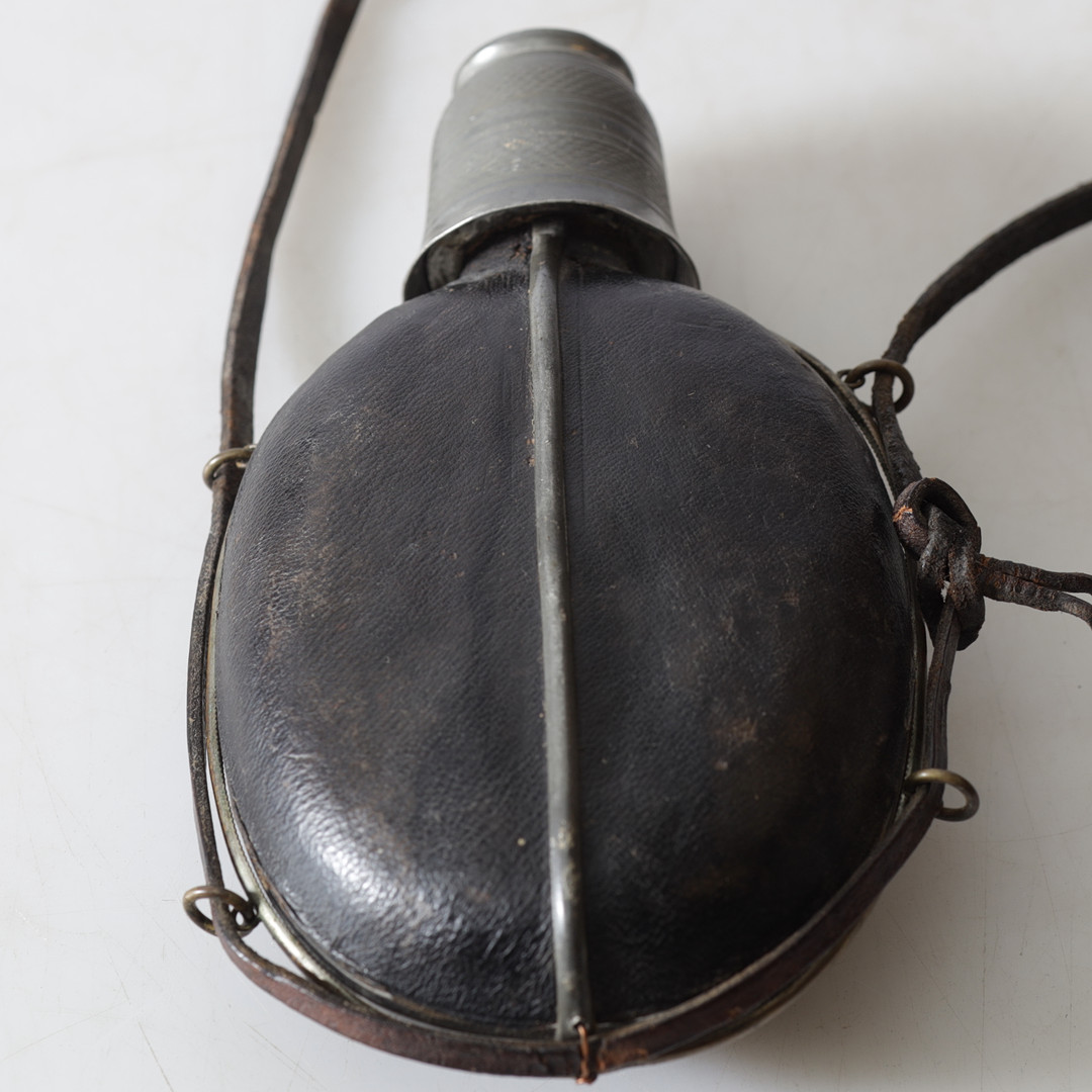 PLUNTA/FLASKA, tenn, skinn & glas, 1800-talets andra hälft.