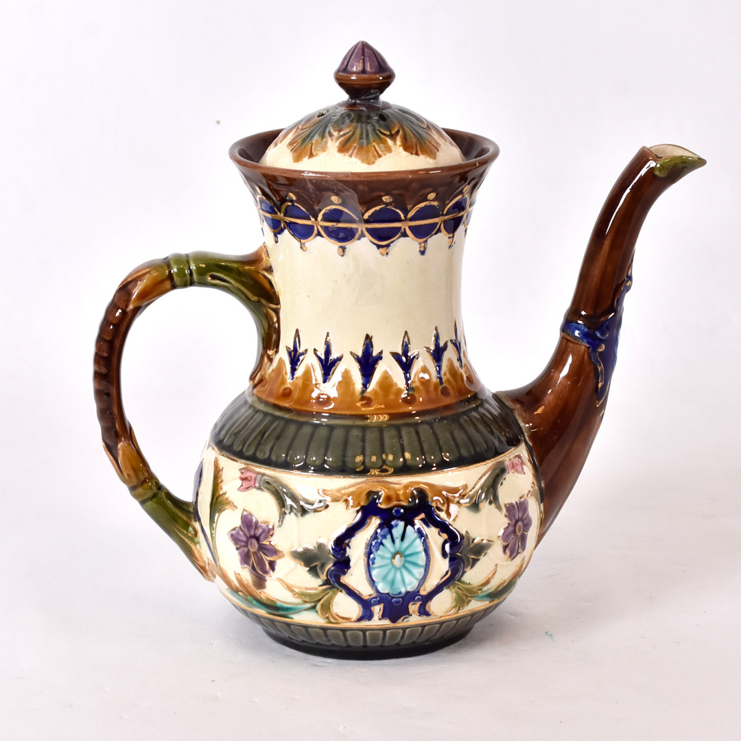 KAFFEKANNA, majolika, Rörstrand, sekelskiftet 1900.
