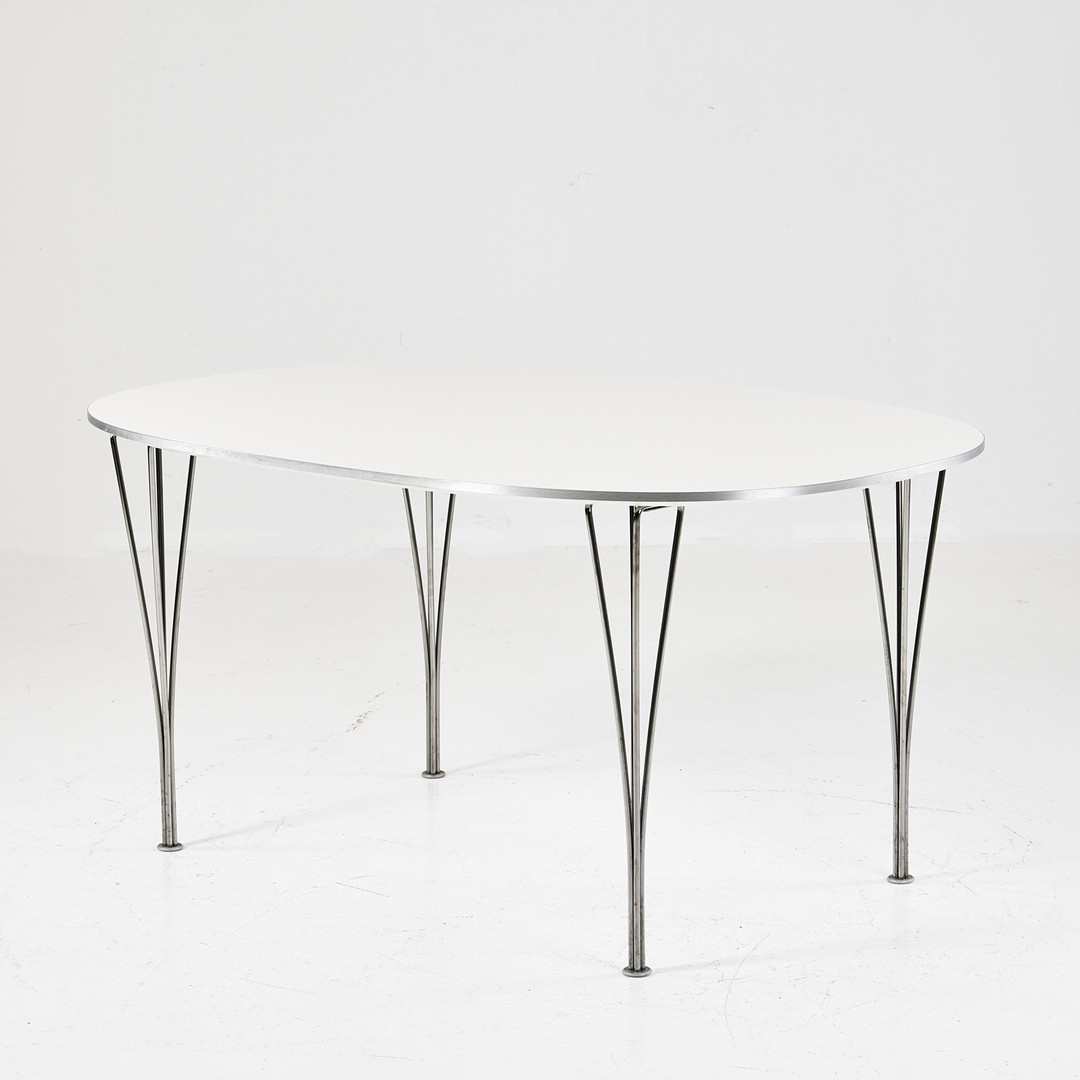 PIET HEIN, BRUNO MATHSSON, ARNE JACOBSEN. Matbord Superellips, etikettmärkt 2012.