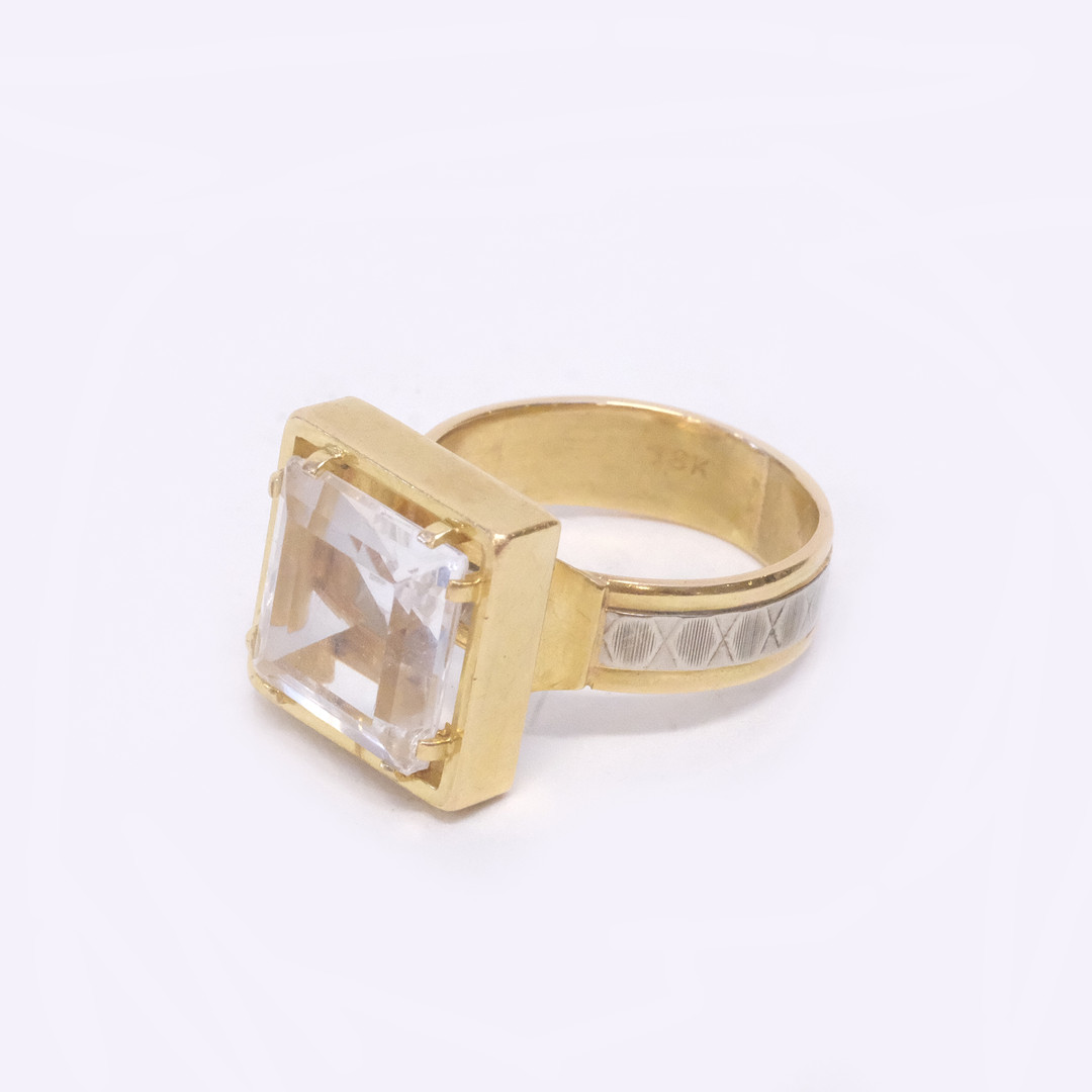 RING MED BERGKRISTALL, 18K GULD.