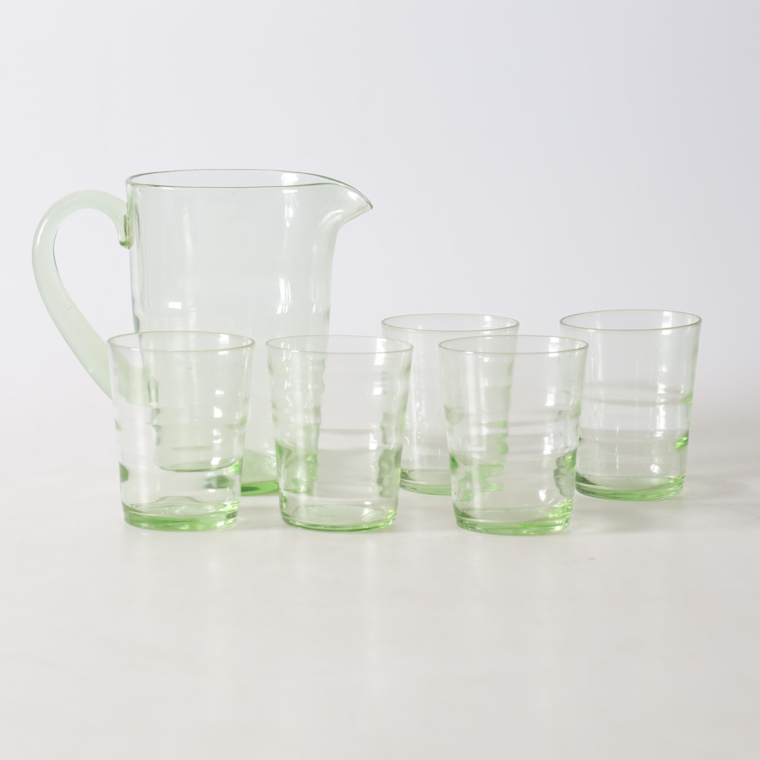 TILLBRINGARE, samt glas, 6 delar, 1900-tal.