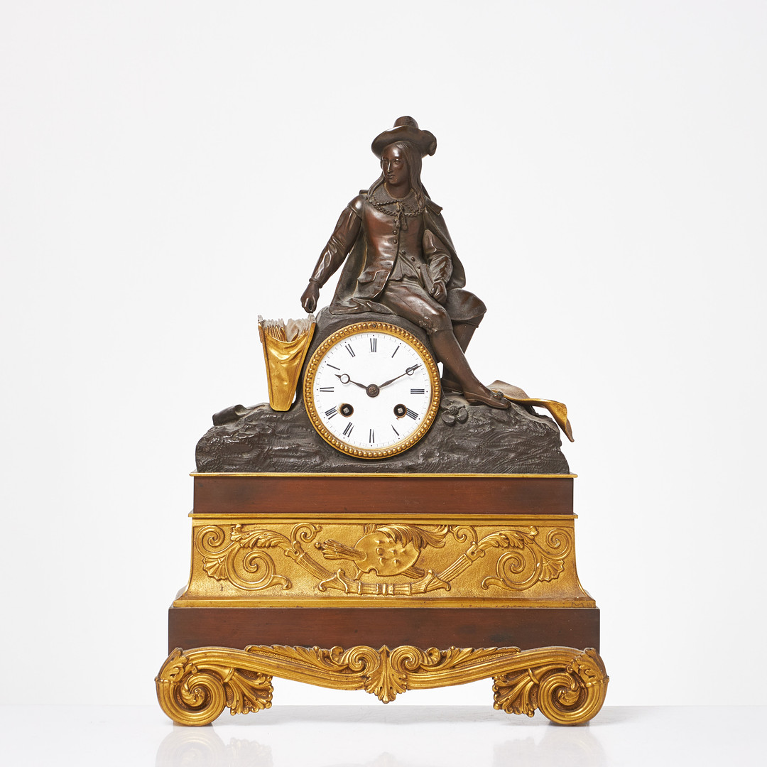 BORDSPENDYL. Förgyllt- och patinerat brons, empire-stil, Frankrike, 1800-talets andra hälft.