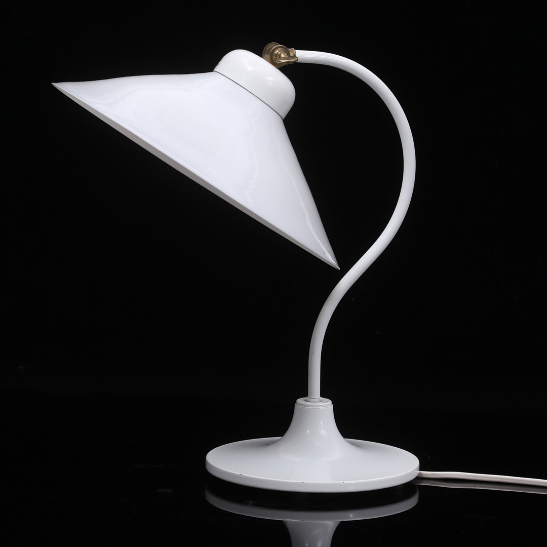 BORDSLAMPA, metall och glas, modell 610, Ivars, 1900-talets andra hälft.