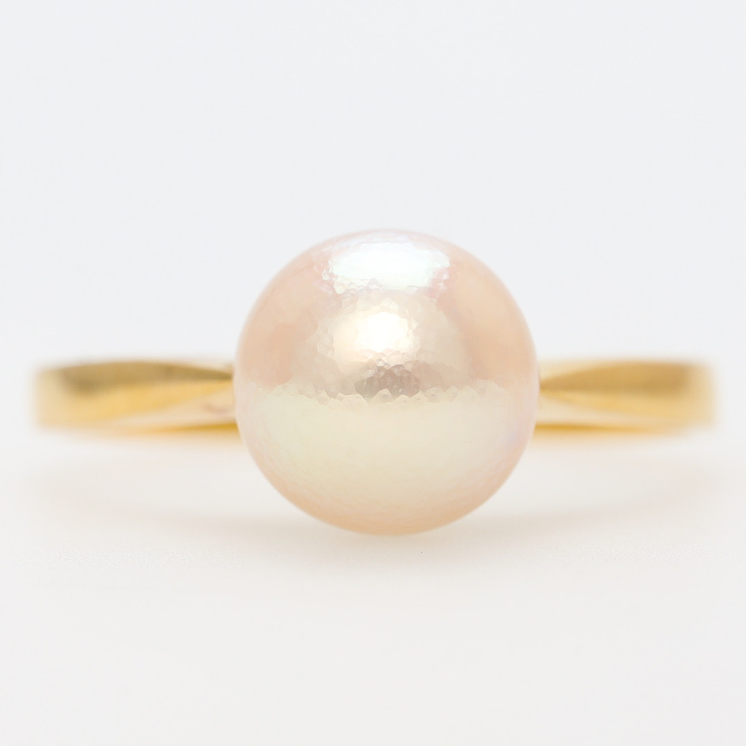 RING, 18 K guld, odlad pärla 8mm.