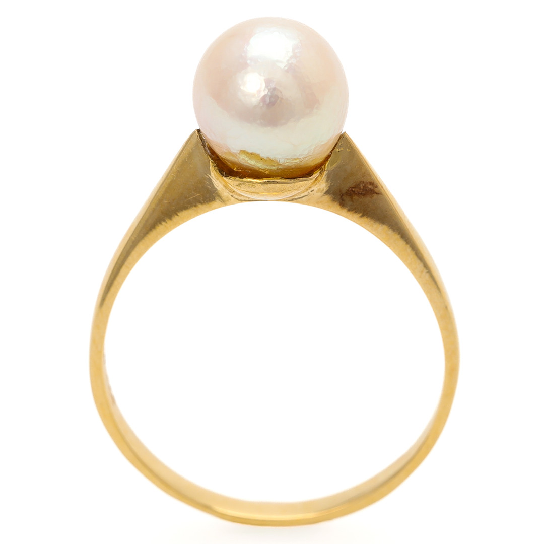 RING, 18 K guld, odlad pärla 8mm.