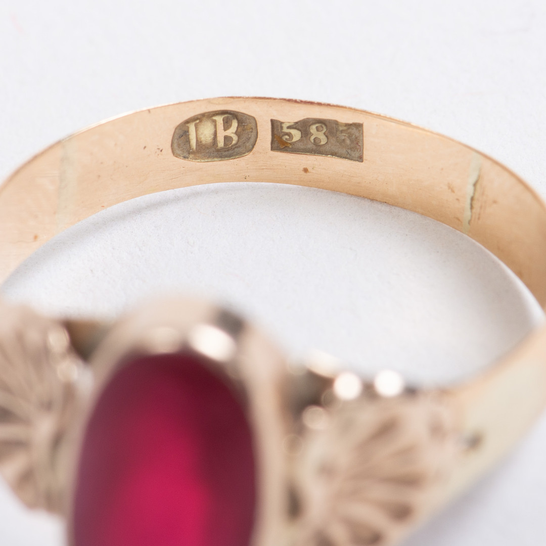 Ring med broche i Victoriansk stil. 14K guld (2).