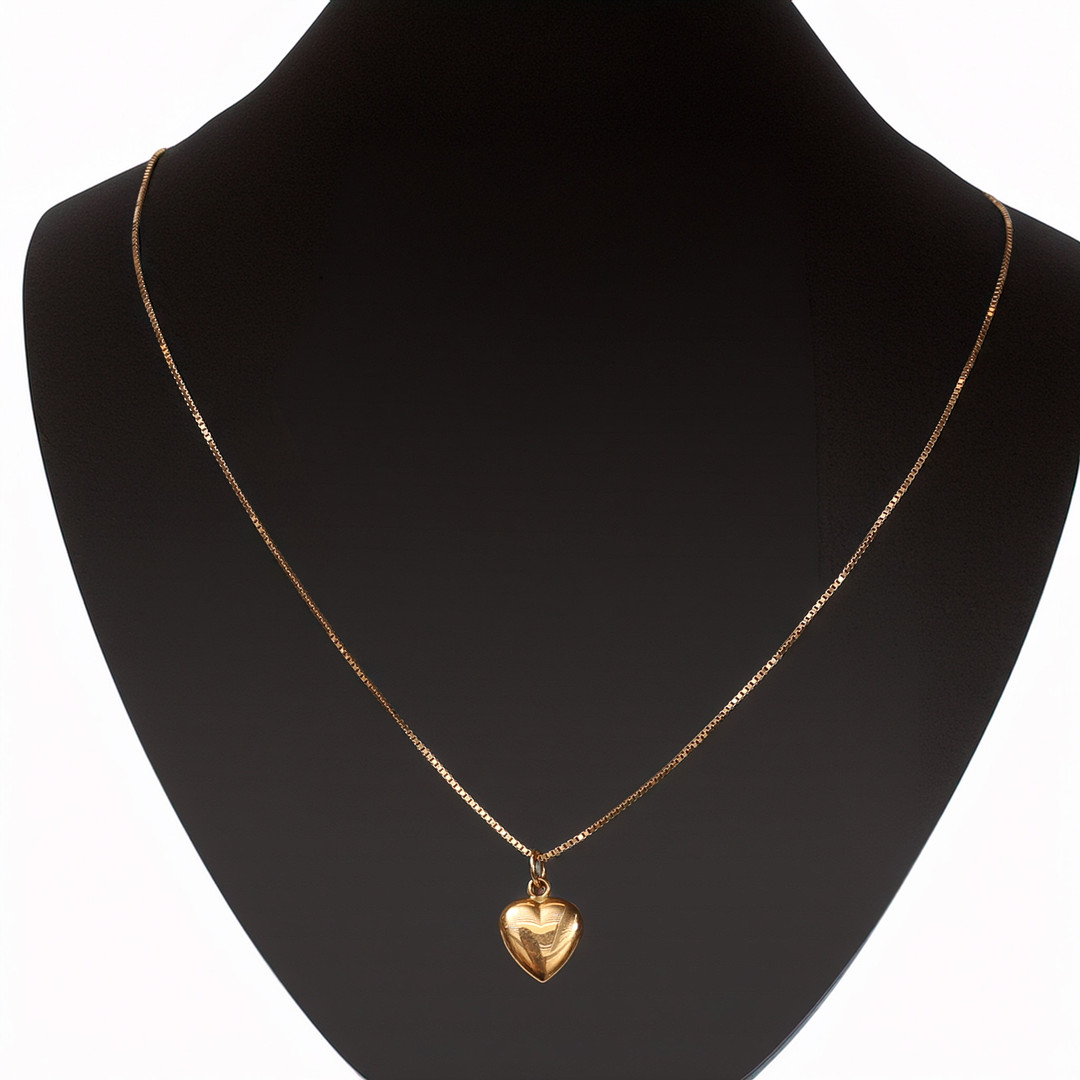 HALSCOLLIER MED BERLOCK, 18k guld.