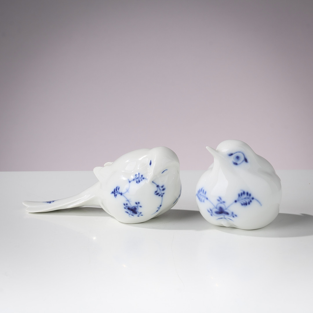 JENS PETER DAHL JENSEN. Royal Copenhagen. 'Pessimist' af musselmalet porcelæn. Danmark (2).