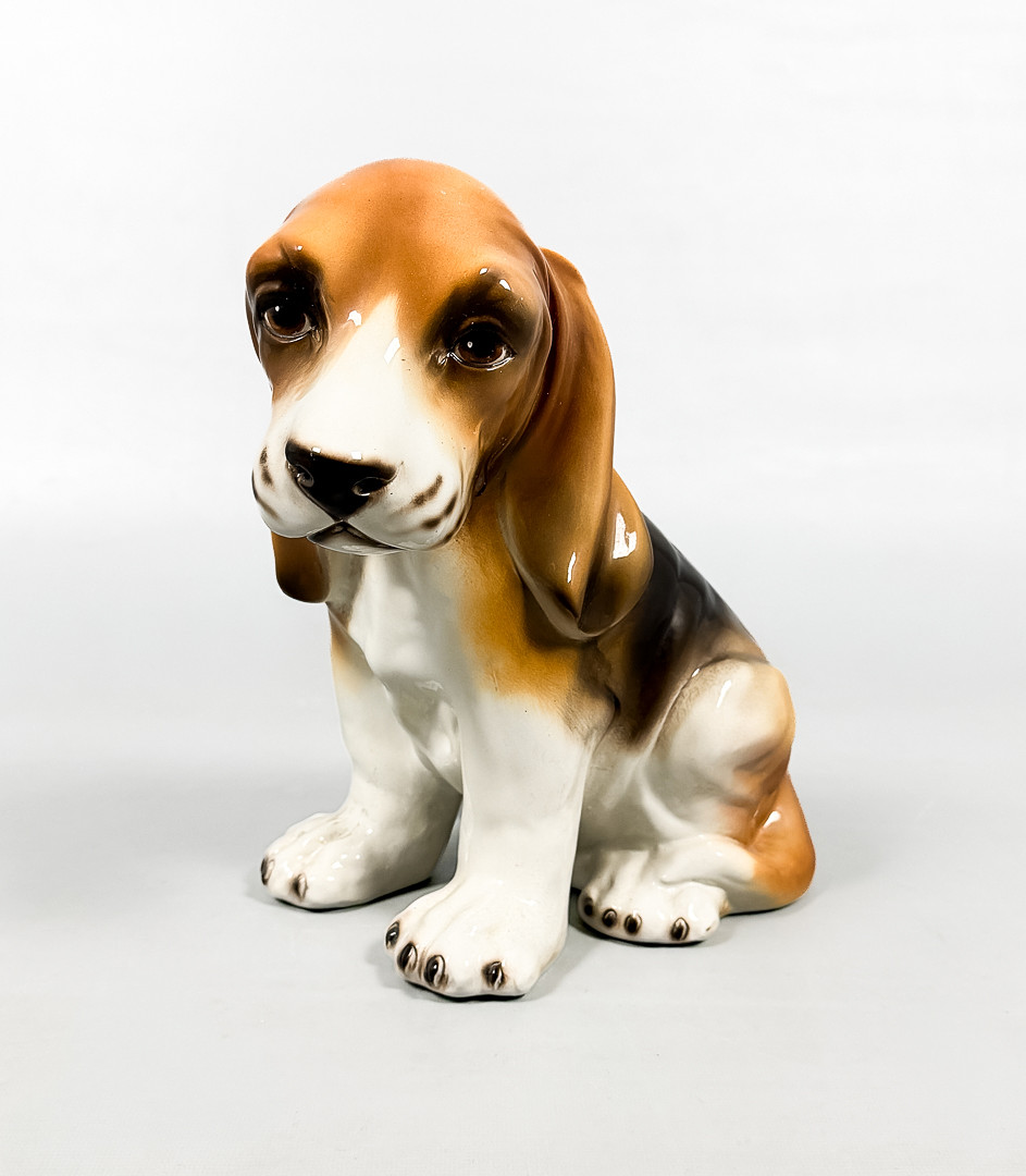 FIGURIN, "Hund", porslin, 1900-tal.