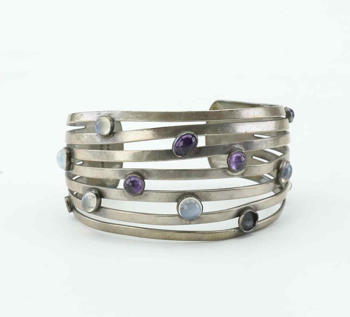 ARVO SAARELA (1911-1982). armband, silver, ametister, månstenar, Enköping , 1957.
