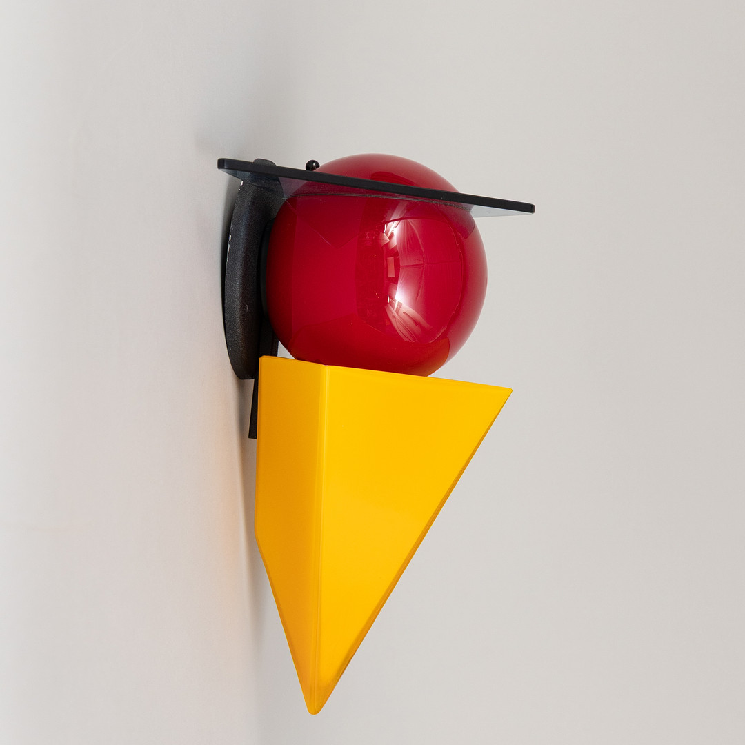 VÄGGLAMPA, "Wassily off the wall", Design by D Tihany & Joseph Mancini, Foscarini, Italien.