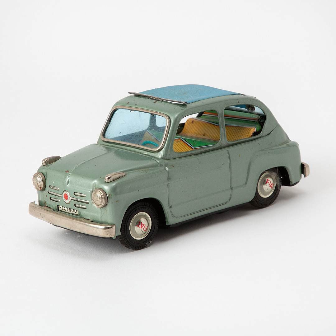 ICHIKO. "Fiat 600", litograferad plåt, Japan, 1950/60-tal.