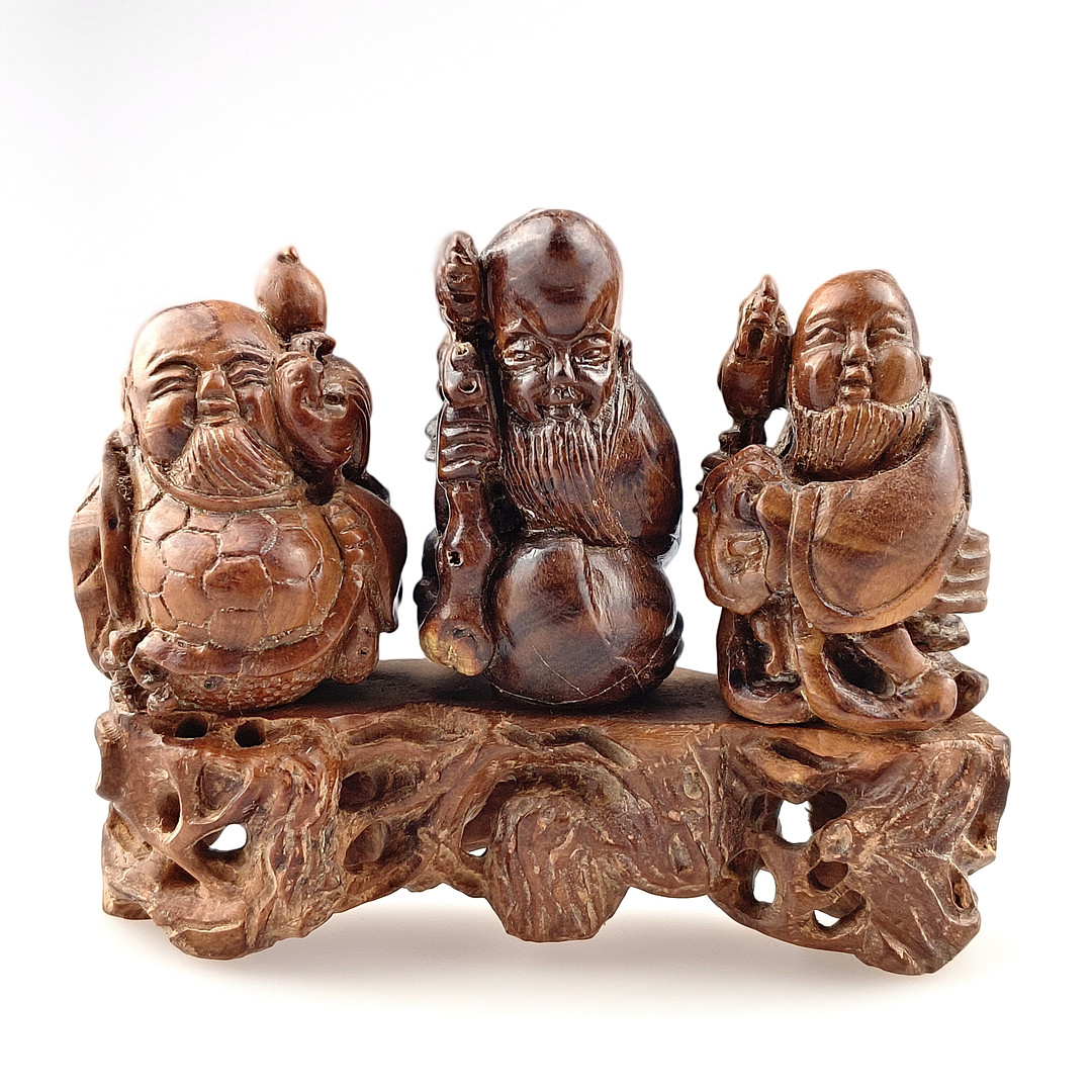 Holzfigurine China - drei Unsterbliche / Glücksgötter mit Attributen.