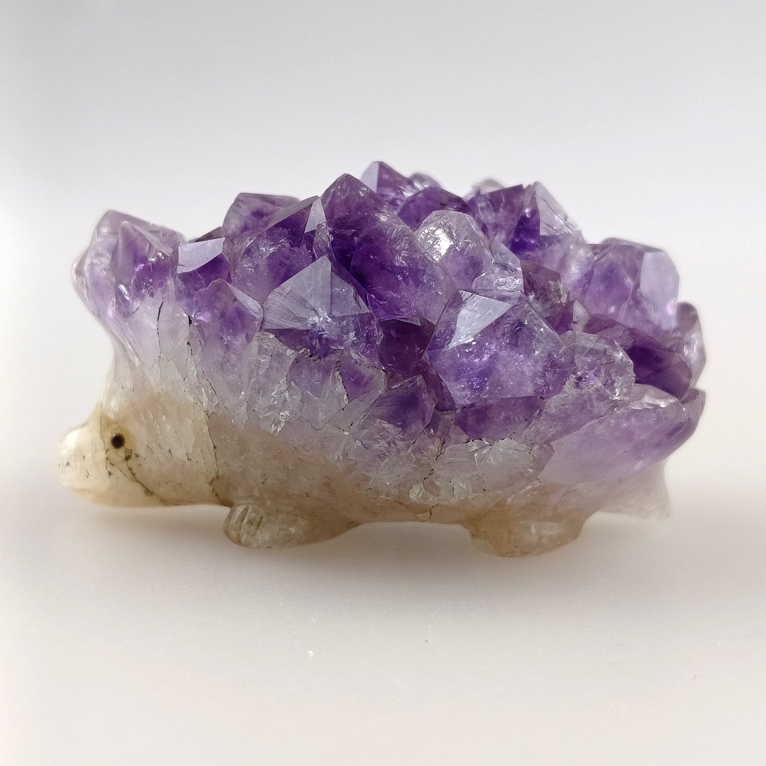 AMETHYST-IGEL - kleine Figur aus Naturamethyst.