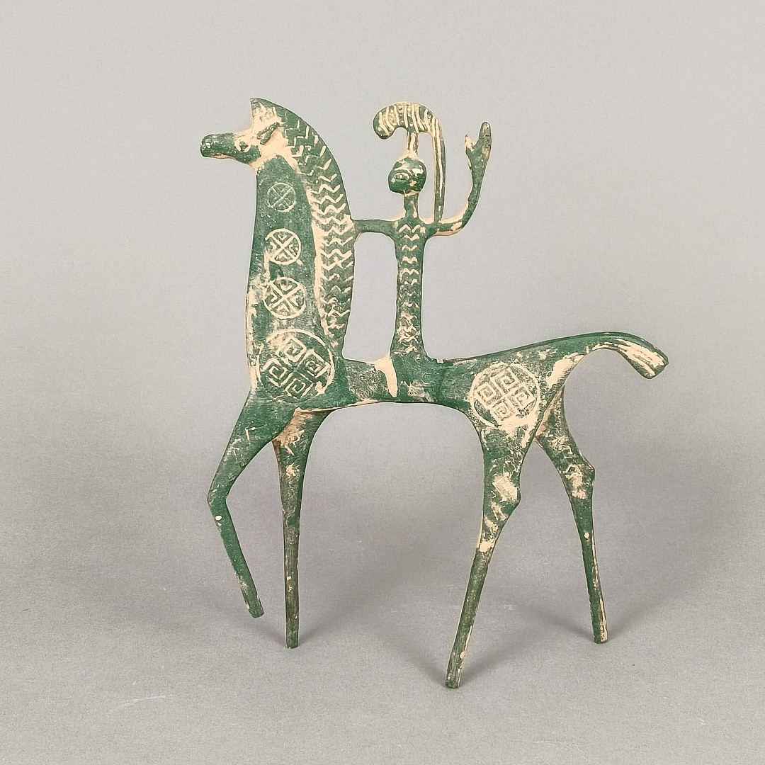 METALLFIGUR „PFERD MIT REITER“ IM ETRUSKISCHEN STIL.