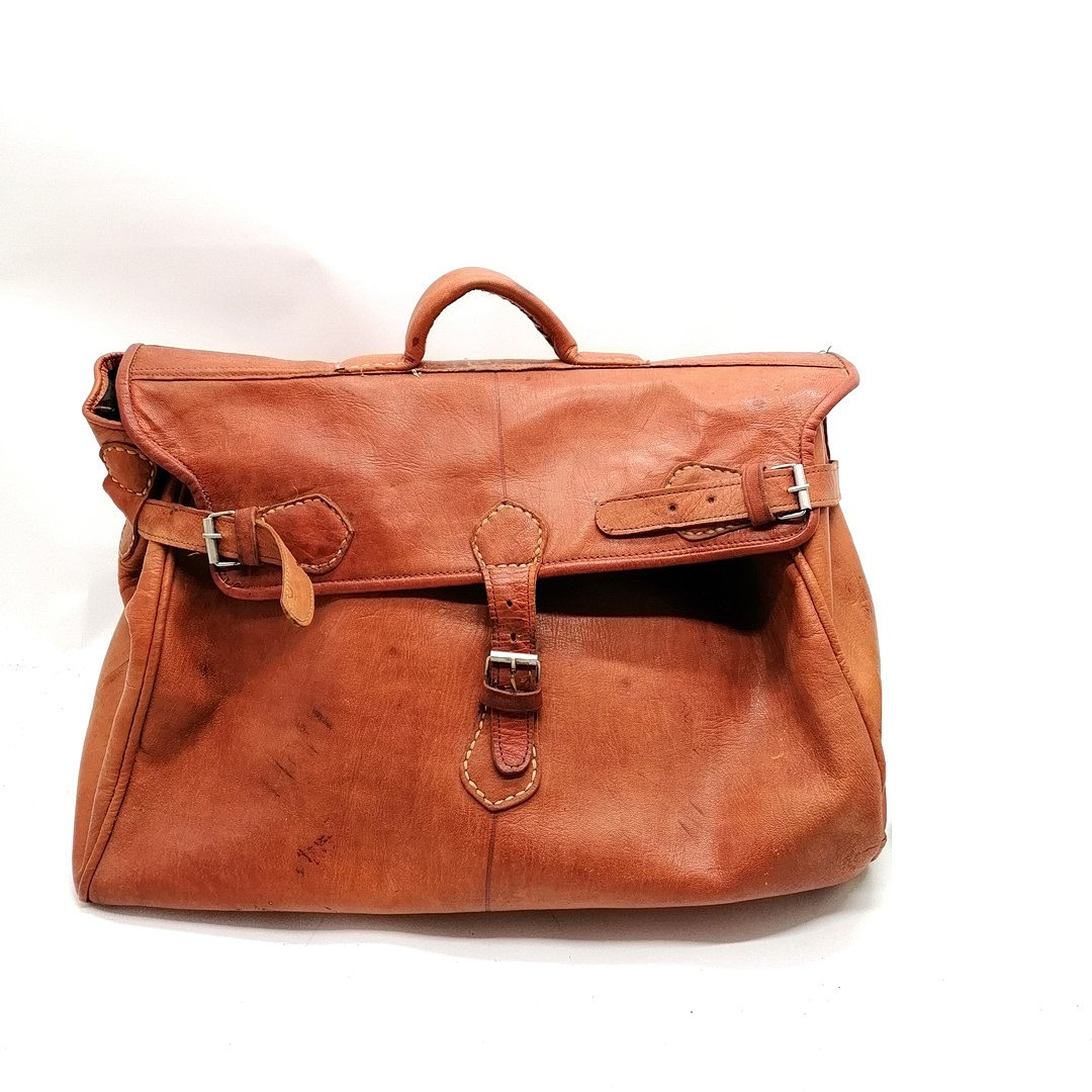 MOROCCAN LEATHER HOLDALL.