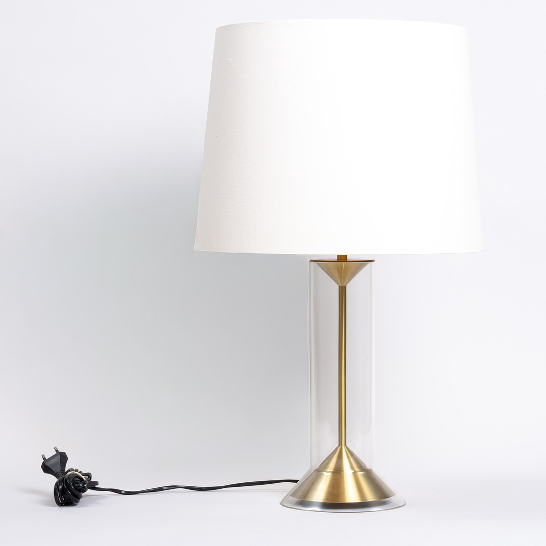 AAGE PETERSEN. Bordlampe af messing og glas med skærm, model 303B. Le Klint, Danmark.