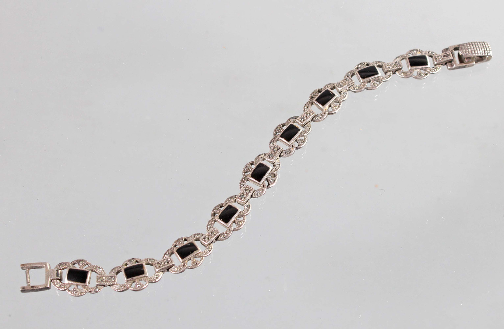 ANTIKES ONYX ARMBAND SILBER.