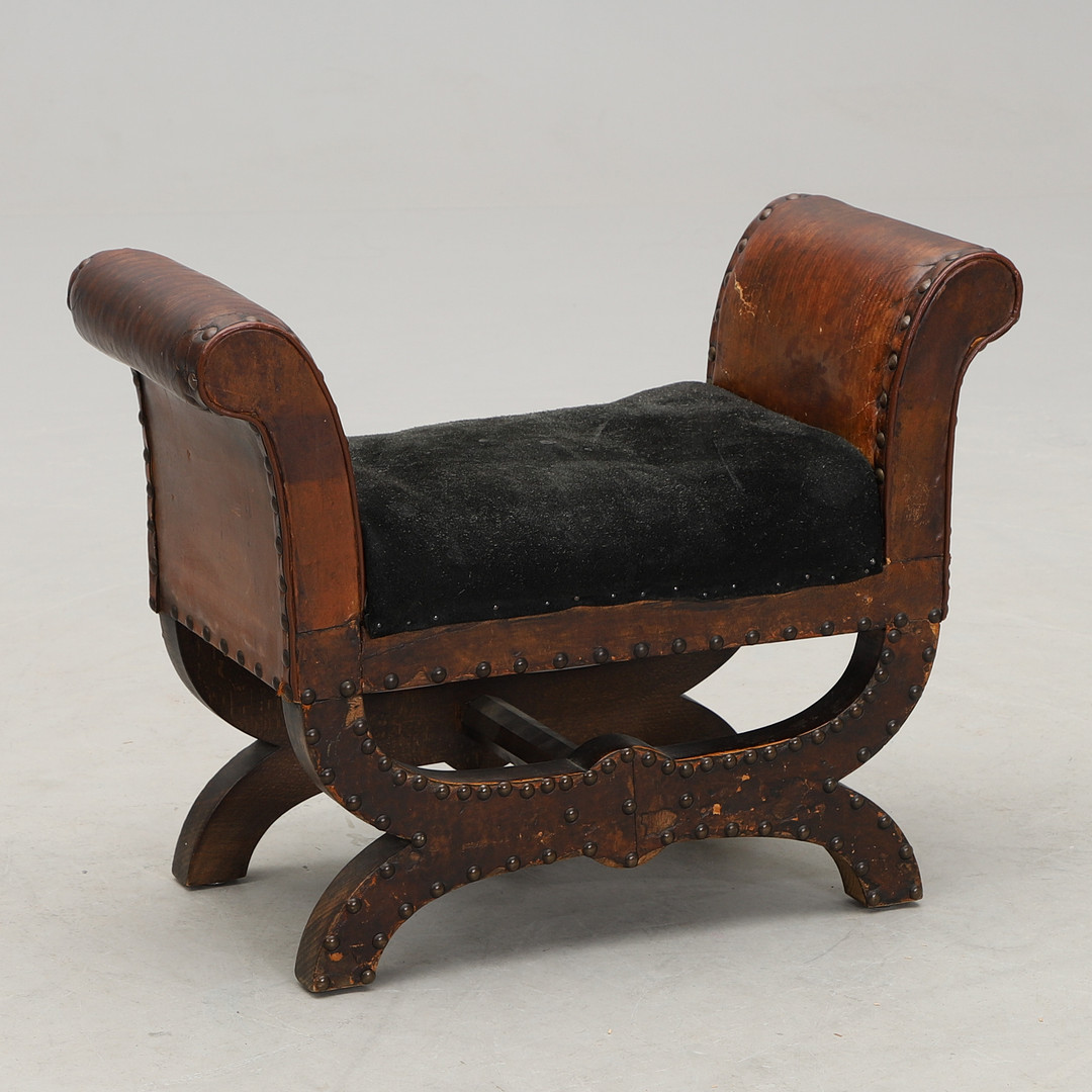 FOTPALL/TABURETT, 1930-tal.
