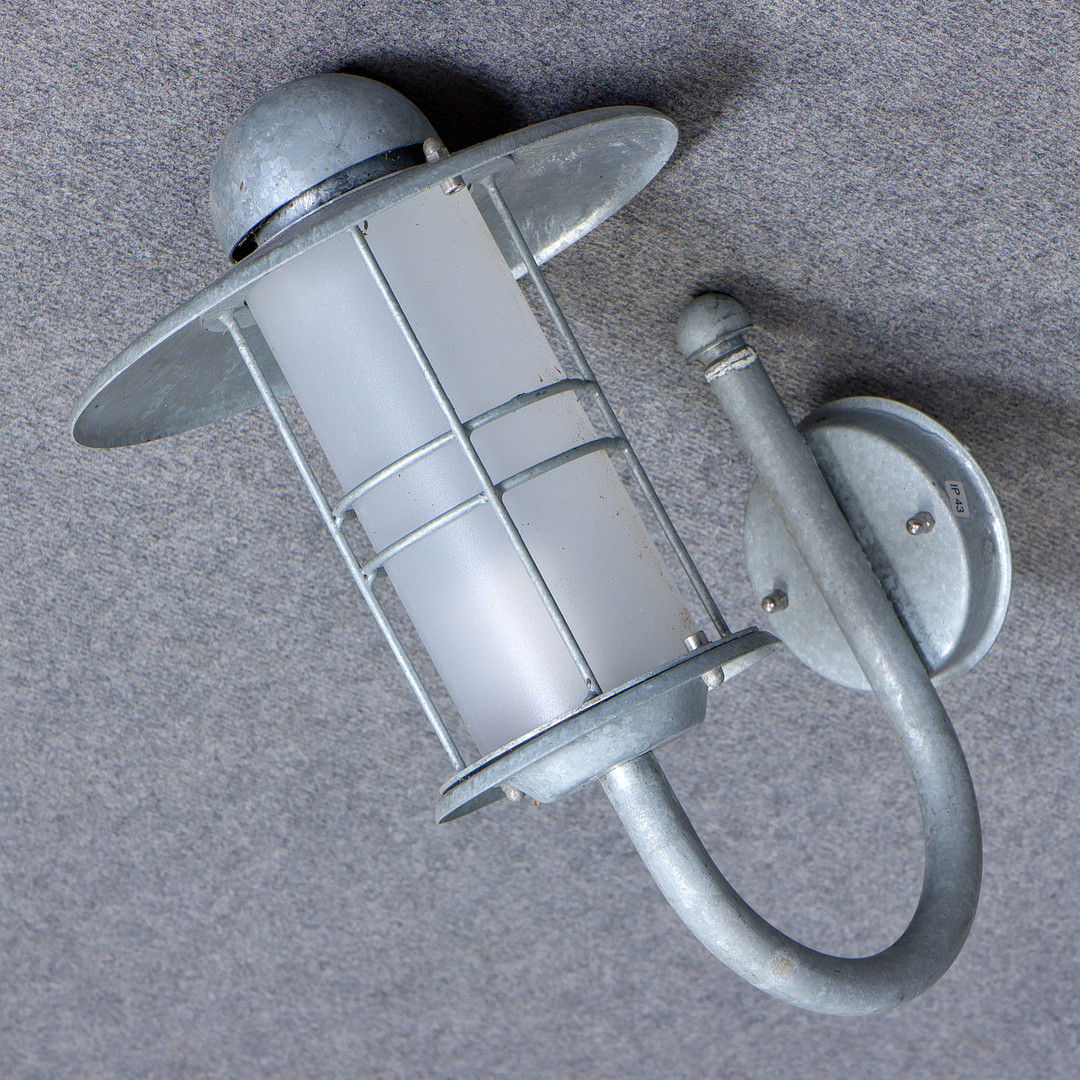 UTOMHUSBELYSNING, VÄGGLAMPA, METALL & GLAS, SAMTIDA.