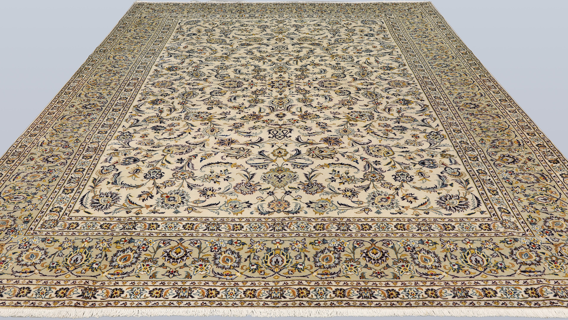 ORIENTMATTA. Ljus Keshan fine, 388 x 285 cm.