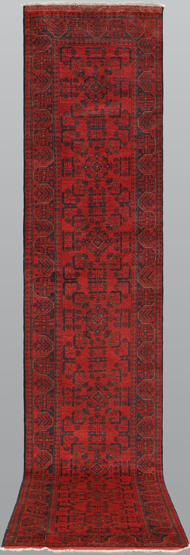 ORIENTMATTA. Afghan fine gallerimodell, 392 x 79 cm.