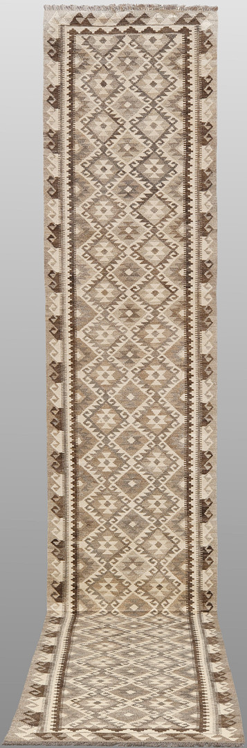 ORIENTMATTA. Kelim naturfärgad gallerimodell, 484 x 82 cm.