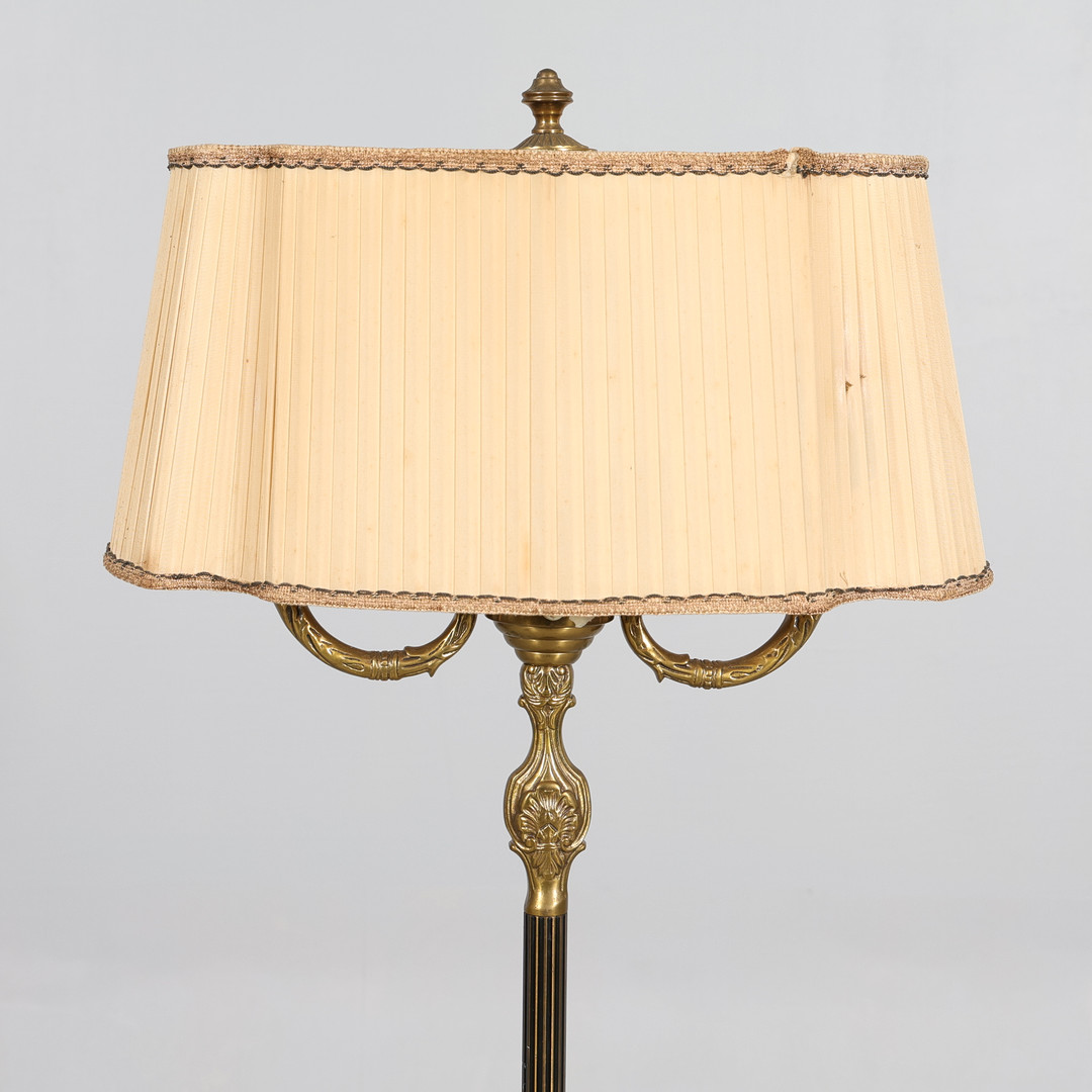 GOLVLAMPA, 1900-tal.