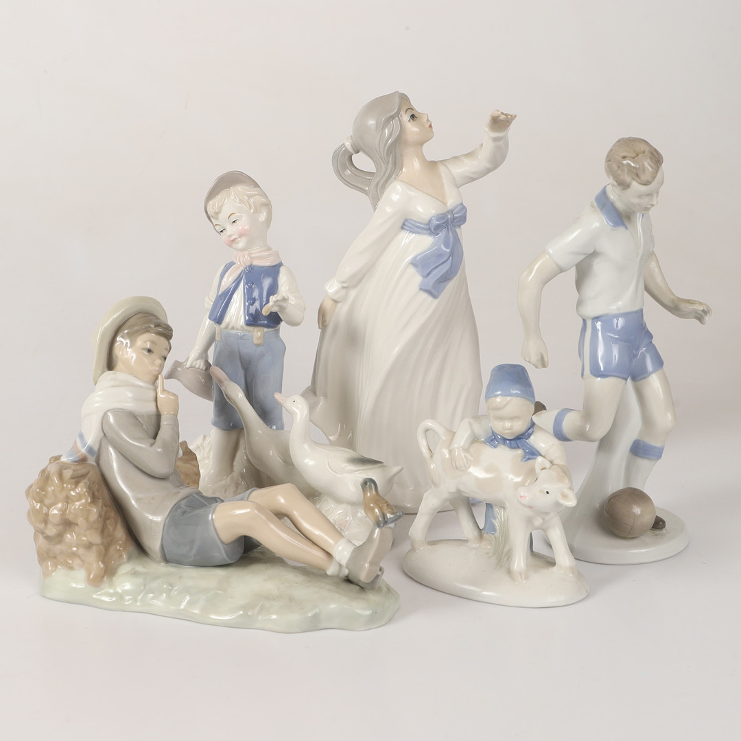FIGURINER, 5 stycken, porslin, bl. a. Tengra och Lladro, Spanien.