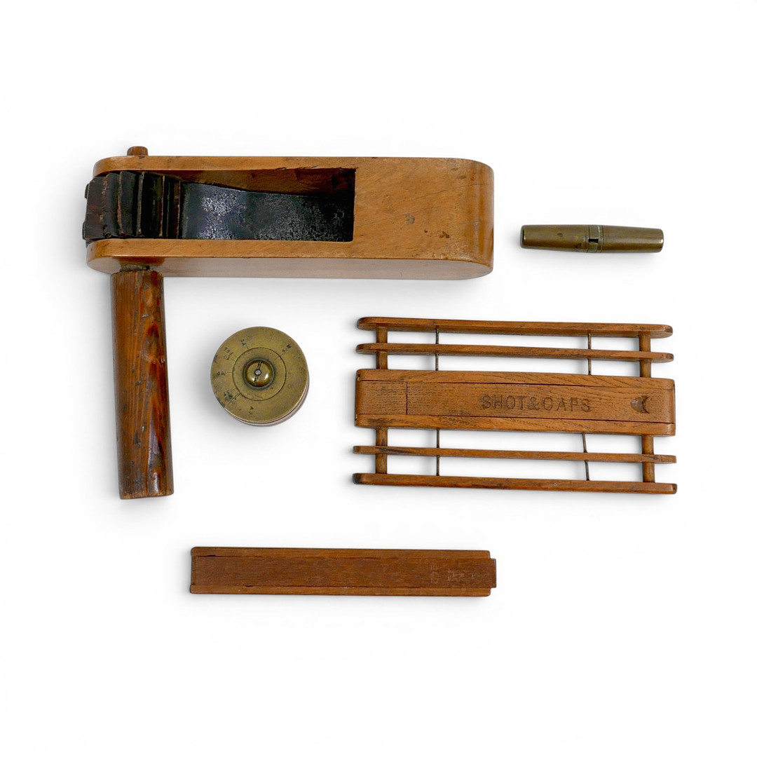 FIVE EARLY-MID 20TH CENTURY COLLECTABLES.