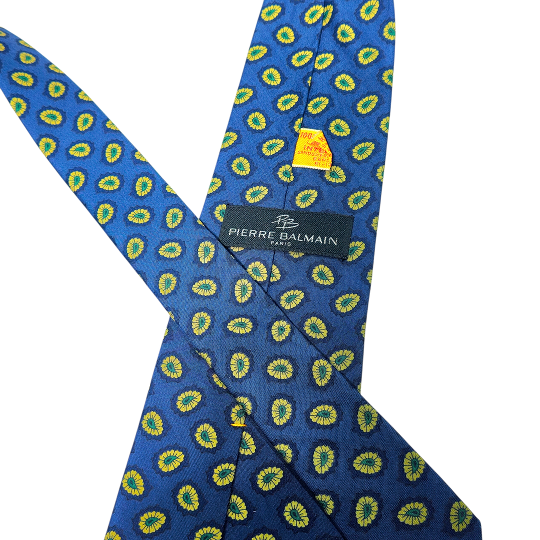 Pierre Balmain. Corbata en seda natural color azul.