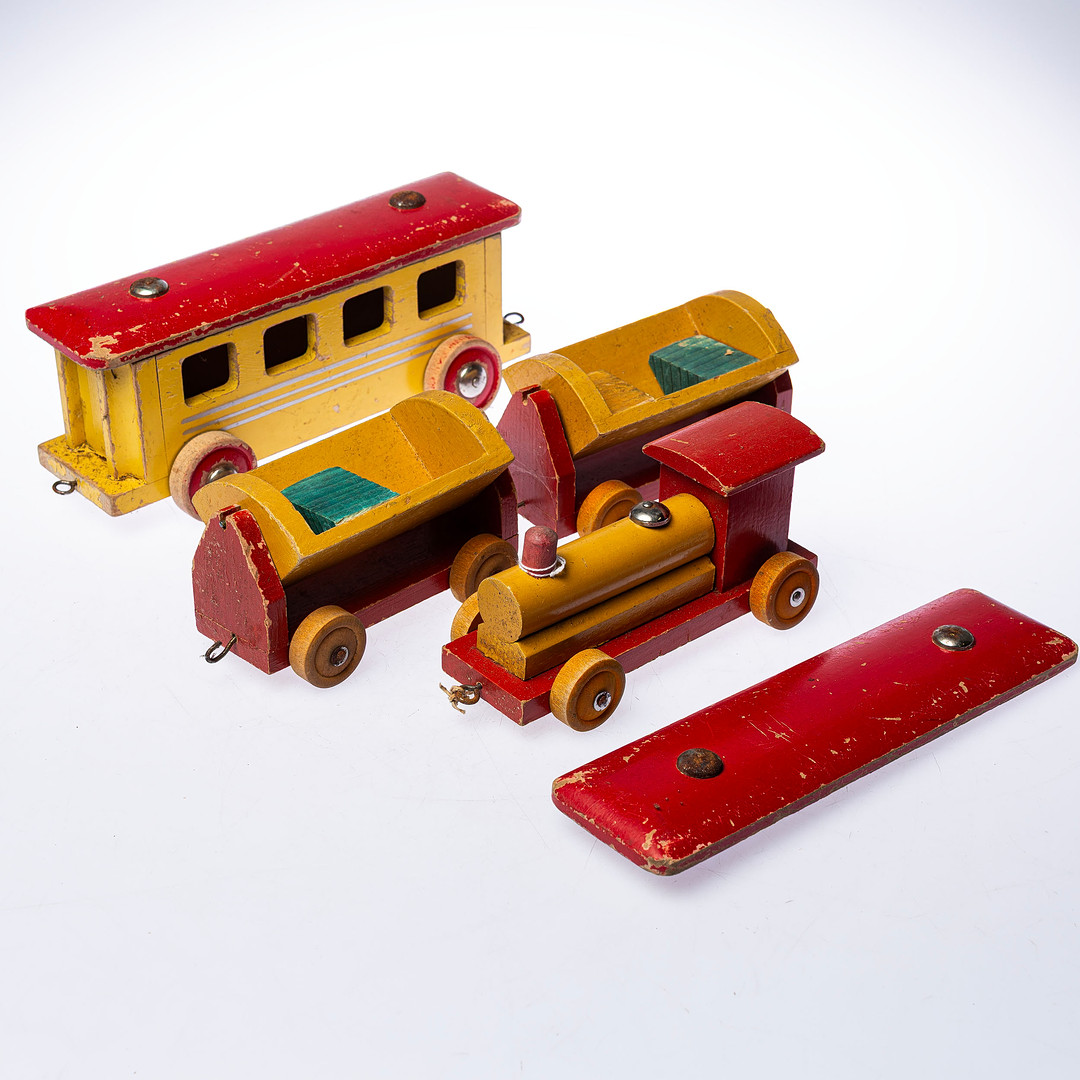 TÅG, trä, lok och vagnar, Brio, 1940/50 - tal.