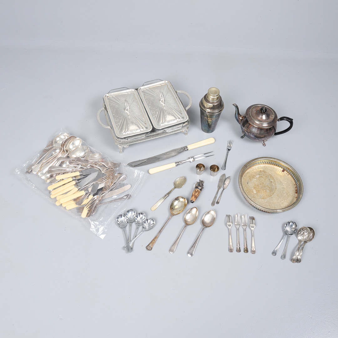 ARTHUR PRICE SILVER PLATED PART SUITE OF CUTLERY, AND OTHER ITEMS.