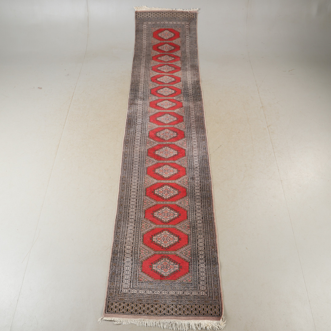 MATTA, orientalisk, galleri, ca 364 x 80 cm.